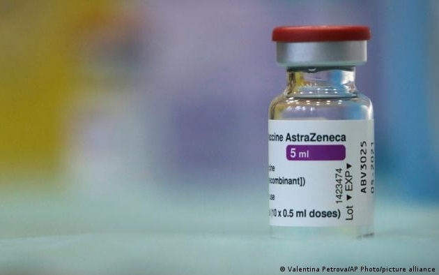 Áo đình chỉ tiêm vaccine AstraZeneca sau khi một người tiêm tử vong